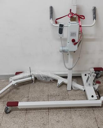 Sollevatore elettrico disabili/anziani NUOVO con i