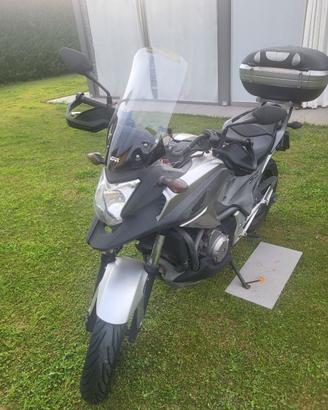 Honda NC700X DCT (Cambio Automatico) – 03- 2013