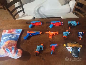 COLLEZIONE PISTOLE NERF + MASCHERA + ACCESSORI