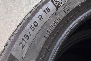 pneumatici 4 stagioni