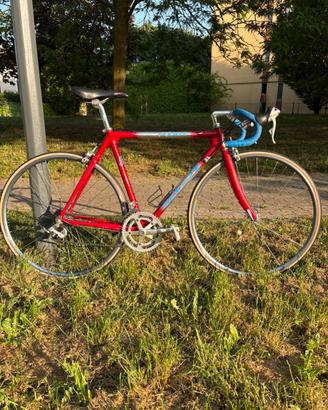 Bici da corsa 28 scout