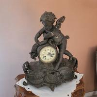 Orologio da tavolo in metallo argentato