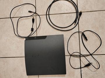  Playstation 3 usata con 40 titoli compresi. 