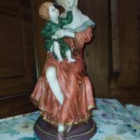 Statua maternità. Madre e bambino 33 cm serie gali