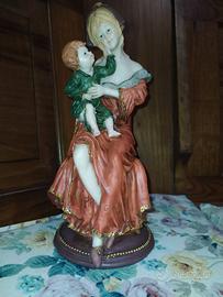 Statua maternità. Madre e bambino 33 cm serie gali