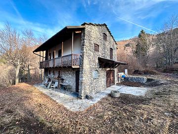 Casa singola con scoperto privato