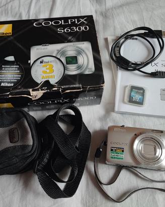 Set fotocamera Nikon Coolpix S6300 funzionante