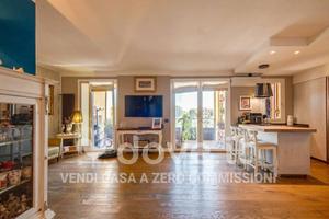 Appartamento di 80 m² con 2 locali e box auto a Pr