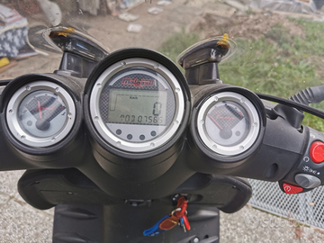 Malaguti Phanton max 250