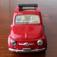 Automodello scala 1/43 della Solido