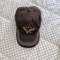 Berretto marrone ricamato con aquila e stelle, US