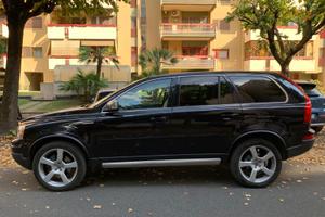 Volvo XC90 R-Design