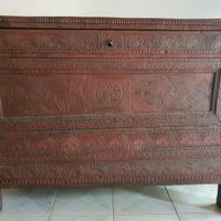 cassapanca sarda antica