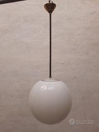 Lampadario a palla sfera con vetro opalino 1930
