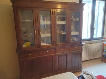 credenza con vetrina in noce nazionale 