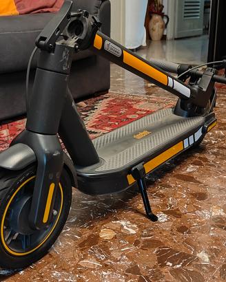 Monopattino elettrico NINEBOT SEEGWAY MAX G30