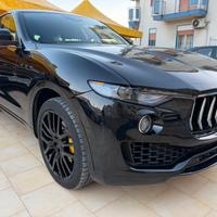 Maserati Levante V6 - Granlusso