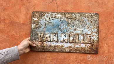 insegna in metallo vannelle