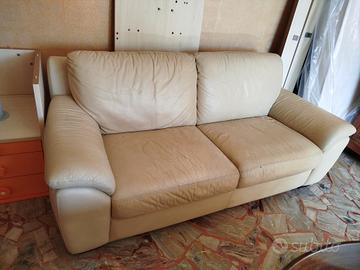 divano in pelle