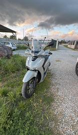 sh 125