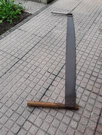 sega antica oggetto vintage per segare tronchi