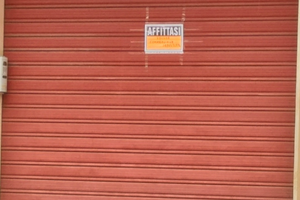 Locale commerciale in via Fermi 11