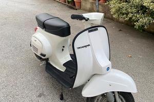 Piaggio Vespa  50 Special