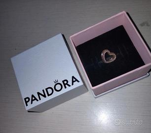Charm Pandora, cuore rosa 