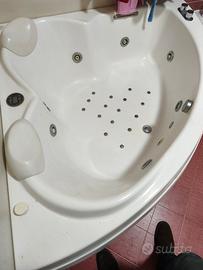 vasca idro usata pochissimo 