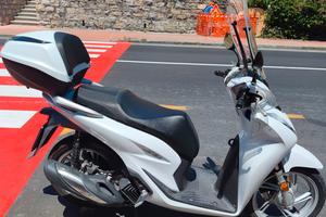 Honda sh 