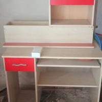 scrivania comodino libreria 