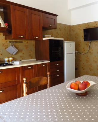 PREGIATA  CUCINA COME NUOVA