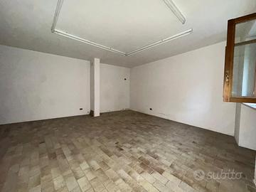 Negozio a Badia Calavena (VR)