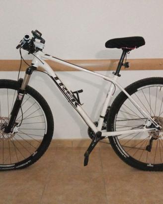 bicicletta MTB Trek