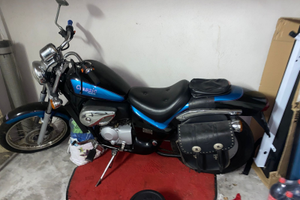 Aprilia classic 50 red rose