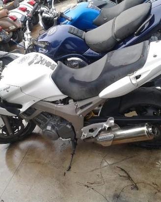 Smembro per ricambi yamaha tdm 900