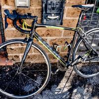 bici da corsa marca look usata poco..colore nero i
