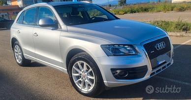 Audi Q5   quattro S tronic