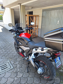 Honda con un gran motore