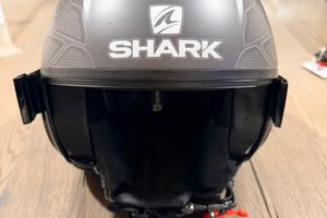 Casco shark street dark