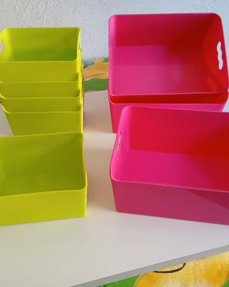 8 contenitori plastica