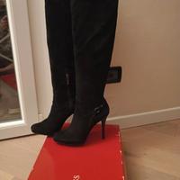 Stivali camoscio nero Guess