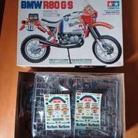 modellini moto bmw e auto ferrari