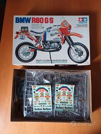 modellini moto bmw e auto ferrari