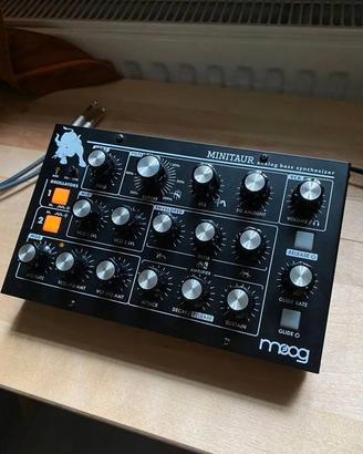 Moog Minitaur
