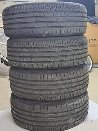 Treno di gomme Momo TOPRUN M30 215/55R 17 98 W