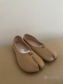 Scarpe color crema Tabi