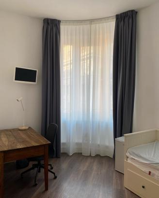 LUISS room for rent with bath inside