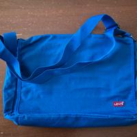 Borsa Levi's blu elettrico mai usata