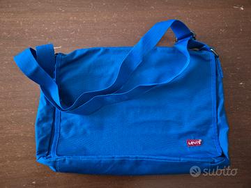 Borsa Levi's blu elettrico mai usata